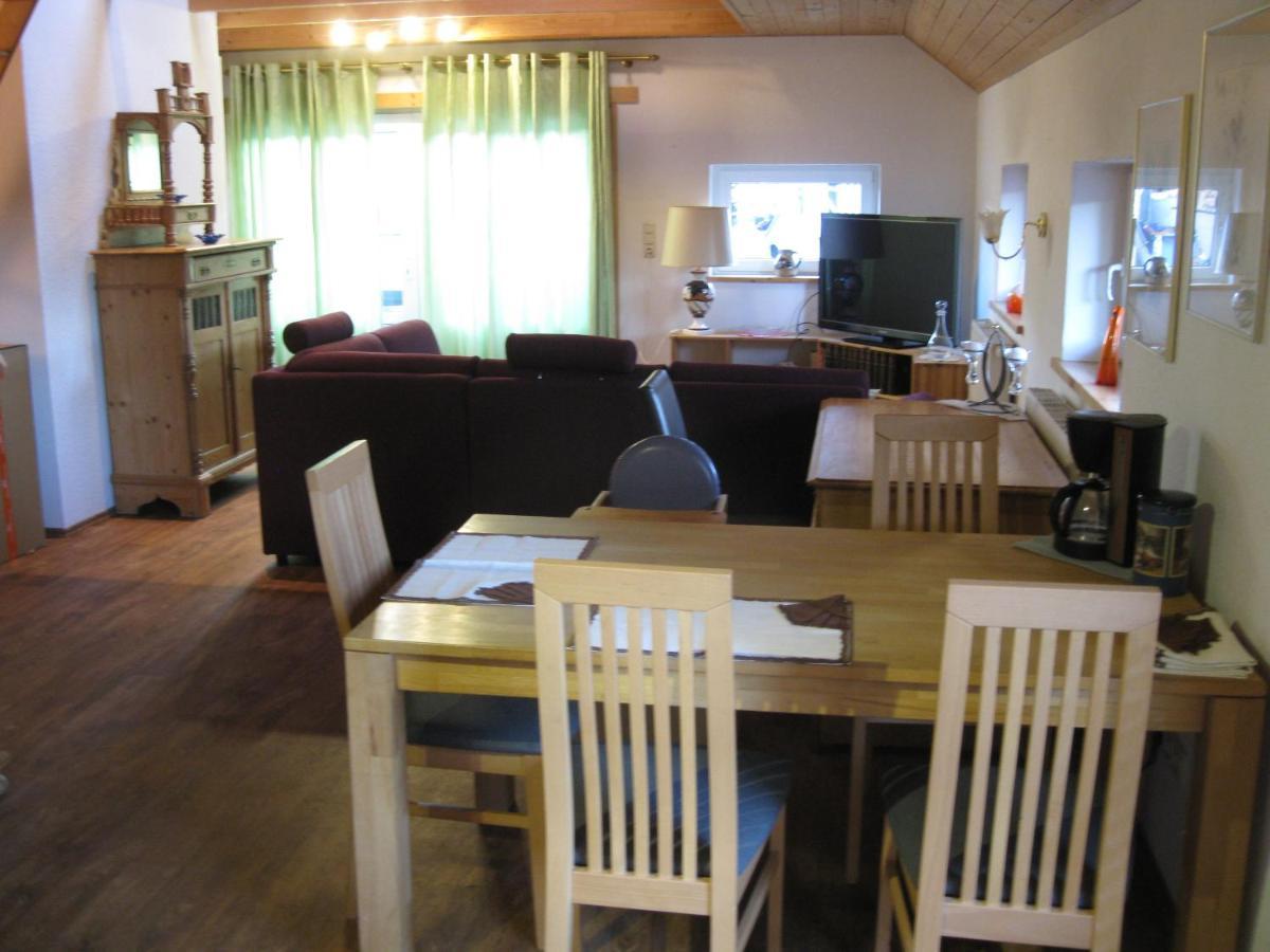 Ferienwohnung Aurich Sandhorst Eg Mit Terrasse Und Kleinem Garten Exterior foto