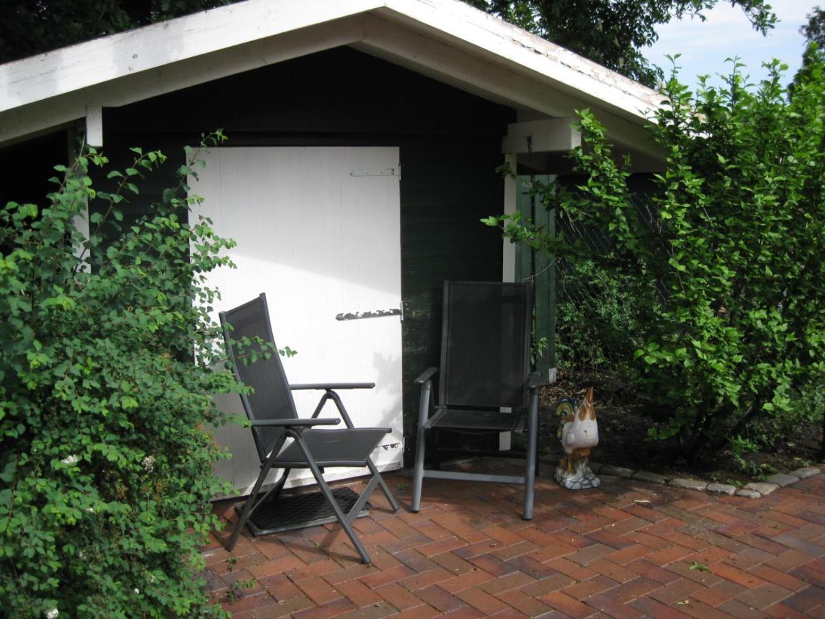 Ferienwohnung Aurich Sandhorst Eg Mit Terrasse Und Kleinem Garten Exterior foto