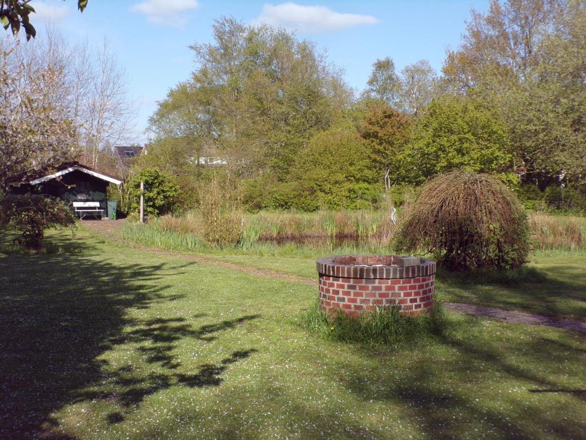 Ferienwohnung Aurich Sandhorst Eg Mit Terrasse Und Kleinem Garten Exterior foto